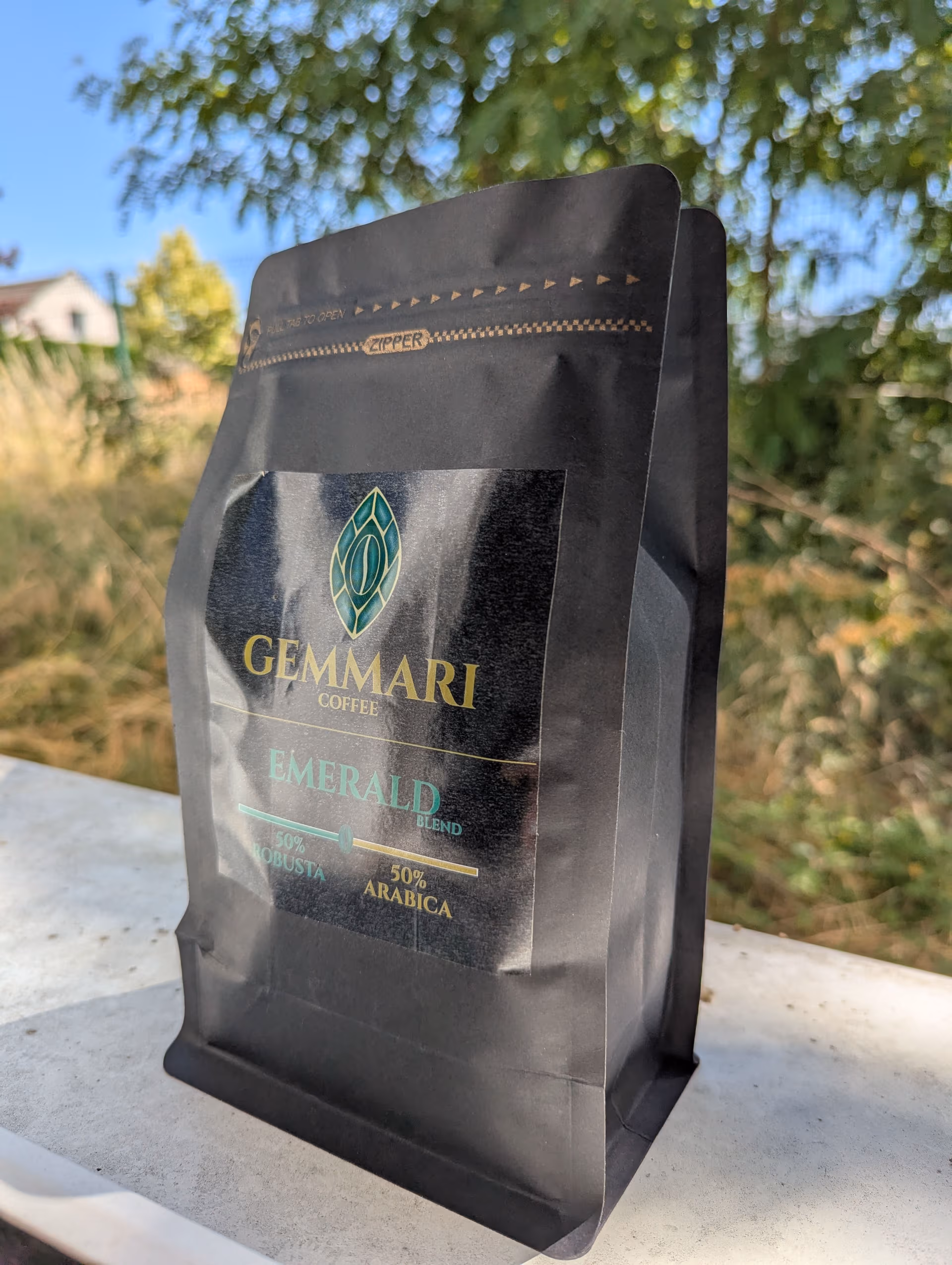 Production des cafés Gemmari dans l’atelier de Compiègne, du traitement des grains verts à la mise en sachet